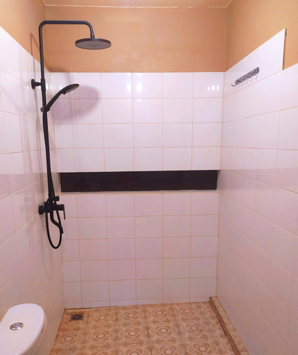 Bathroom 8