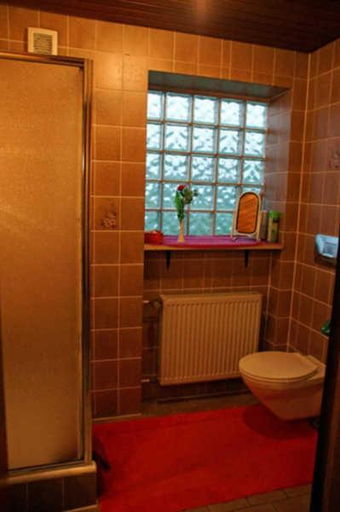 Bathroom 3, Bayerischer Hof, Miltenberg