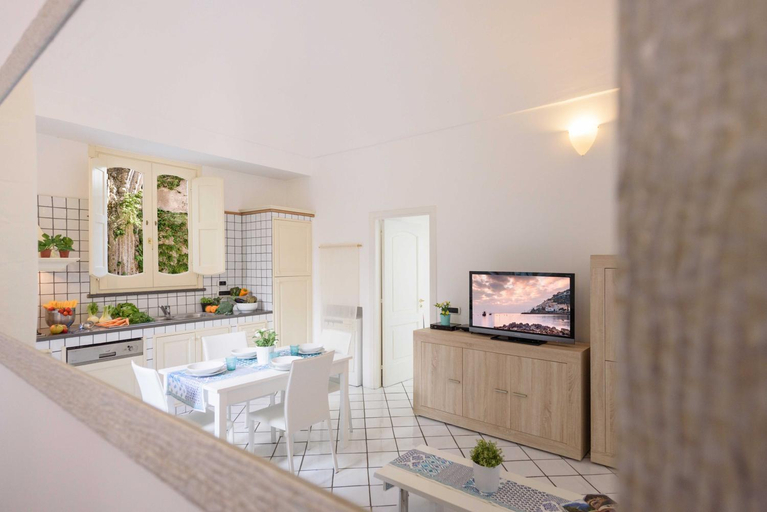 Food & Drinks, Loft Apartments by Amalfivacation, Salerno