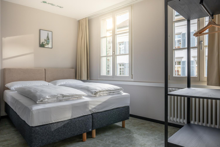 Bedroom 16
