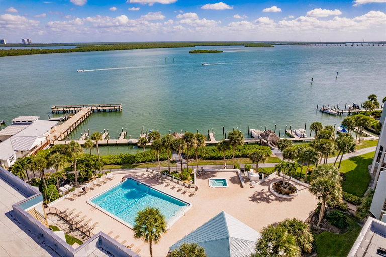 Sport & Beauty, Lovely Marco Island Condo w/ Private Bay View, Collier