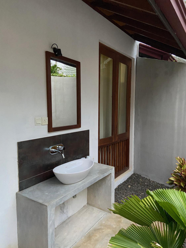 Bathroom 3, Sanjis The Seaside Cabanas Hotel, Tangalle
