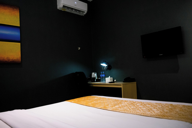 Bedroom 14
