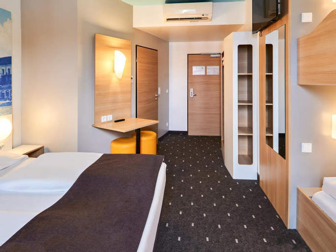Bedroom 6