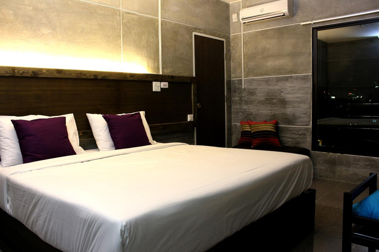 Bedroom 6