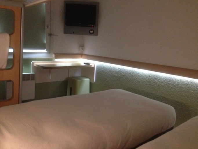 Bedroom 2, IBIS Budget Aix en Provence Est Le Canet, Bouches-du-Rhône