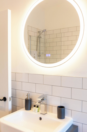 Bathroom 2, The Annick Suite No.2, North Ayrshire
