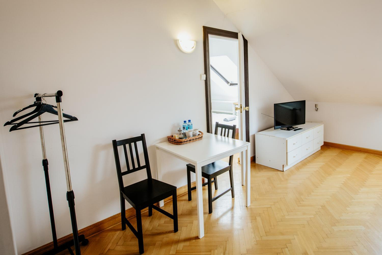 Others 5, Green Wood Apartament Stara Ochota, Warsaw