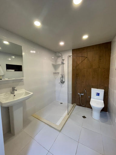 Bathroom 3, Moss Hotel, Baku