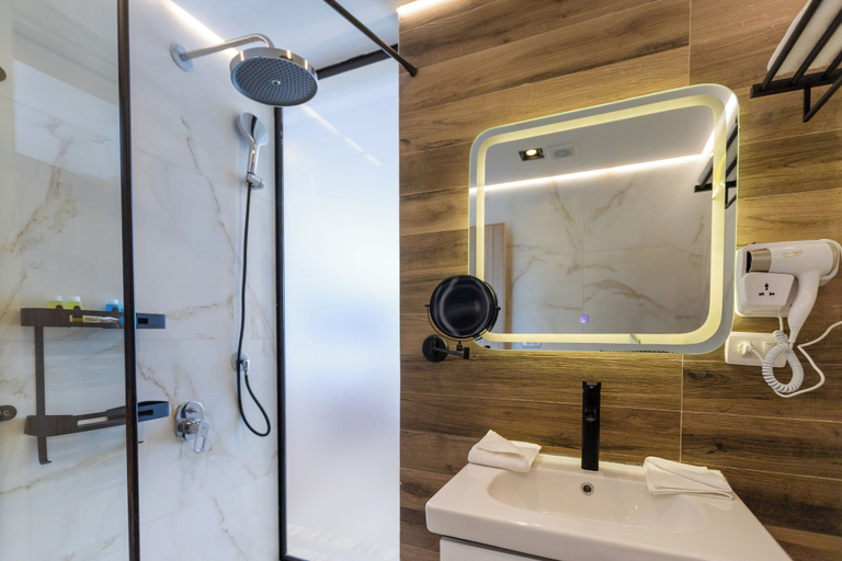 Bathroom 3, Diamond pyramids hotel, Al-Ahram