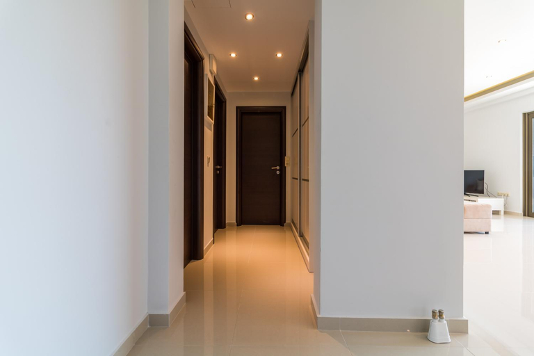 Others 2, Amazing Holiday Apt with Ocean Views, Attica