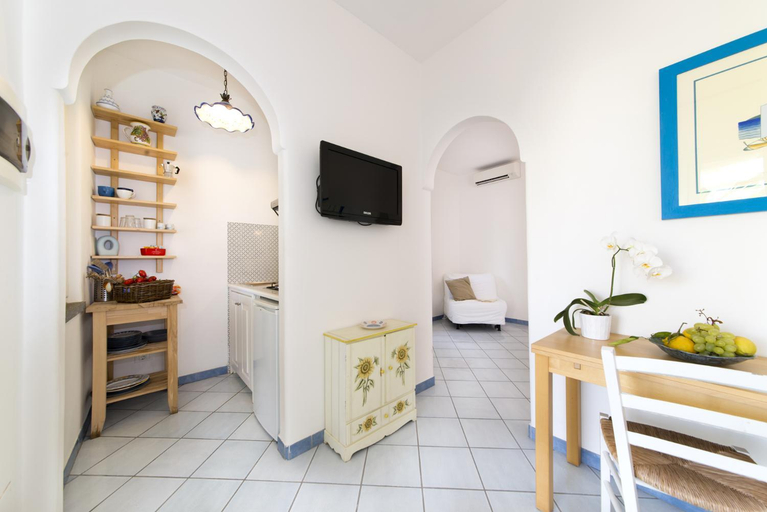 Others 5, Casa Margherita Ischia, Napoli