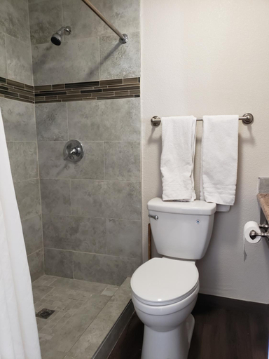 Others 4, Classic Inn and Suites, Imperial