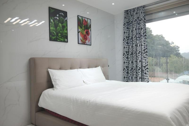 Bedroom, Chungju Pet Tree Park Glamping, Chungju