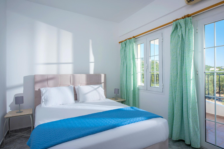 Bedroom 2, Elena's beach garden by Checkin, Crete
