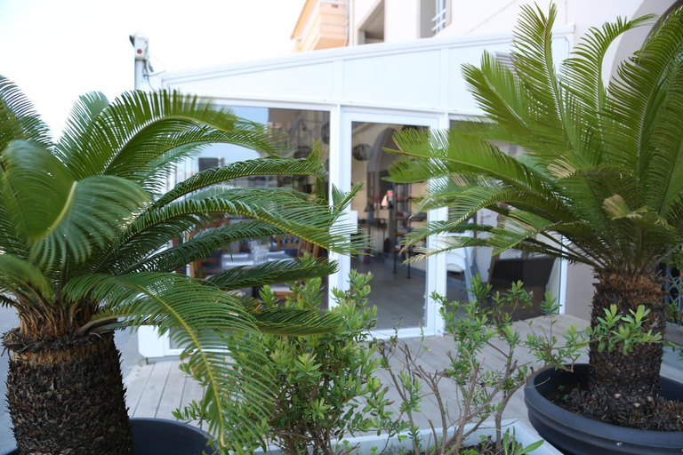 Food & Drinks 3, Residence Moderne, Hérault