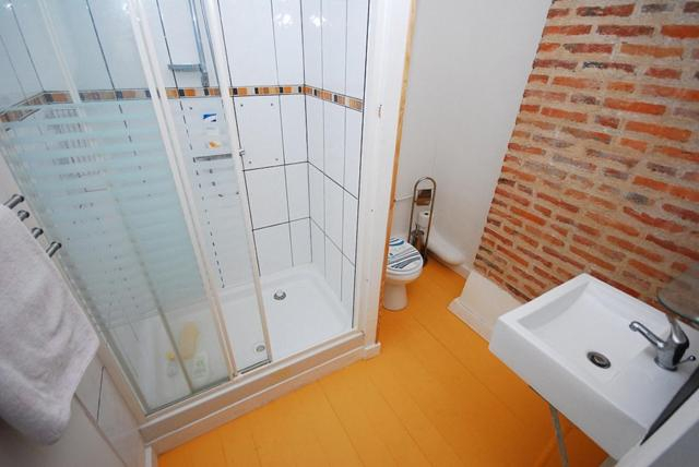 Bathroom 3, Le Puy Robin, Creuse