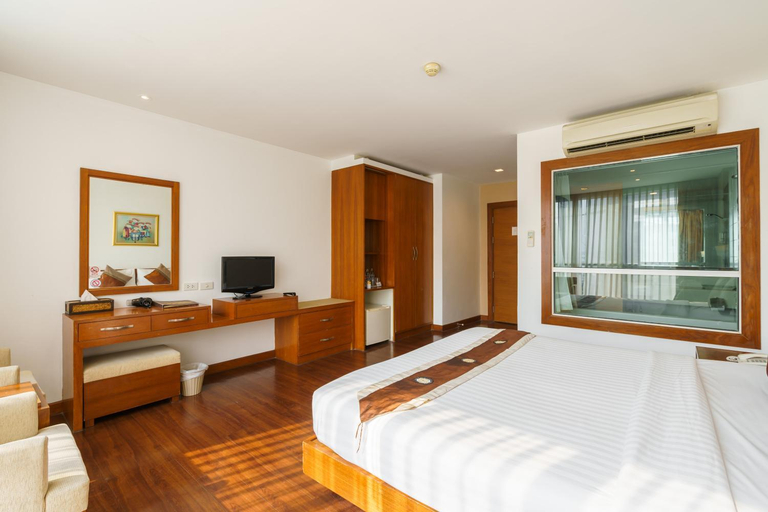 Bedroom 8