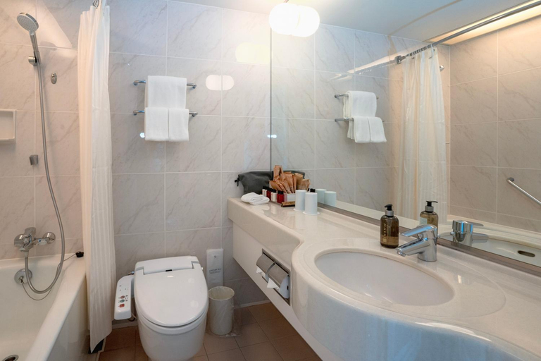 Bathroom 5, Park Hotel Tokyo, Minato
