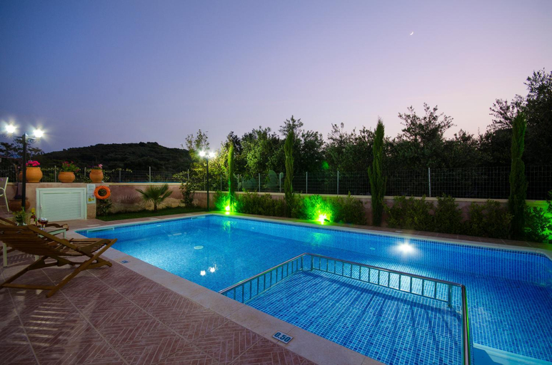 Swimming pool 3, Villa Alimedon, Crete