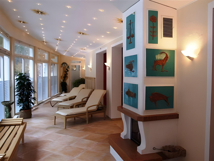 Public Area 3, Parkhotel Tristachersee, Lienz
