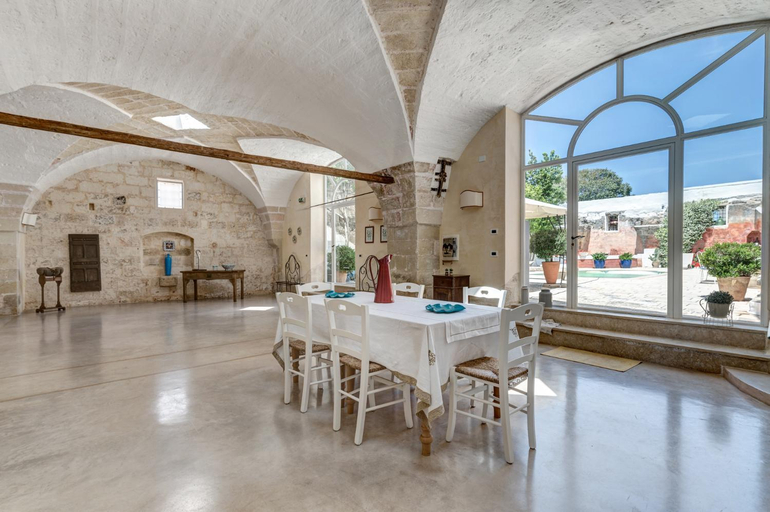Food & Drinks 4, Masseria La Macchiola & Corti del Mito, Lecce