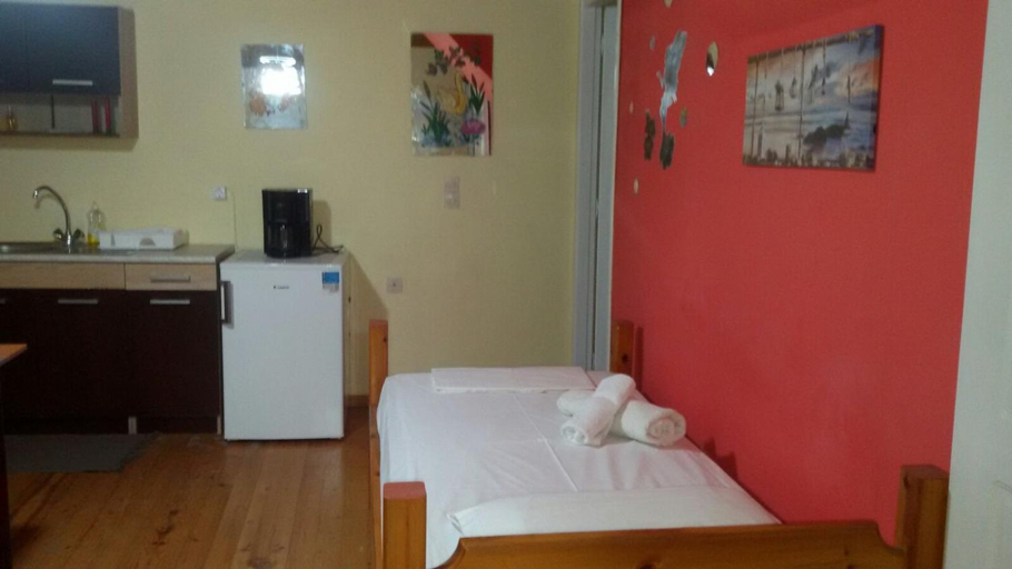 Others 2, Dora's happy apartment, Ionian Islands