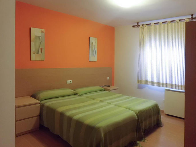 Others 2, Hostal Caracas, Pontevedra