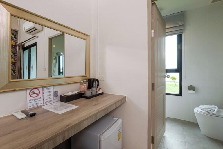 Bathroom 9