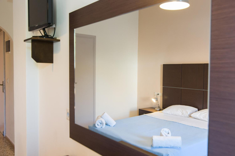 Bedroom 4, Kamari Blue Boutique Hotel, South Aegean