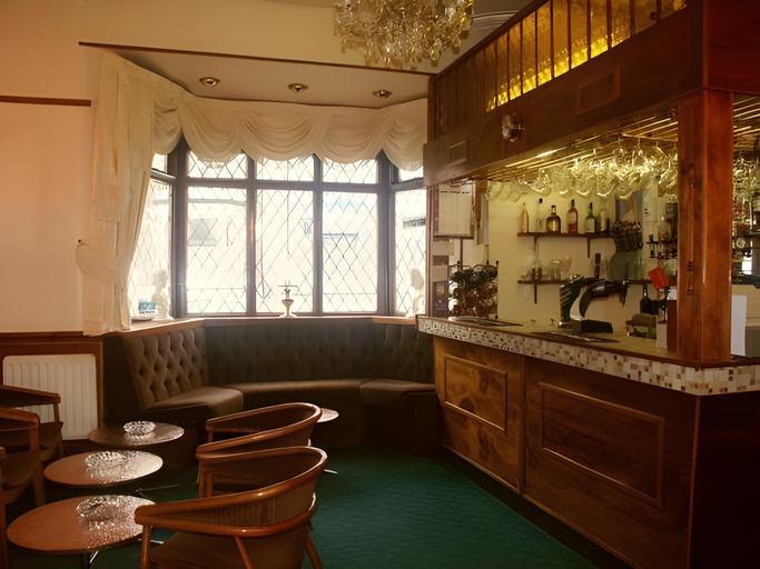 Food & Drinks 4, Fortuna Hotel- Near Pleasure Beach, Blackpool