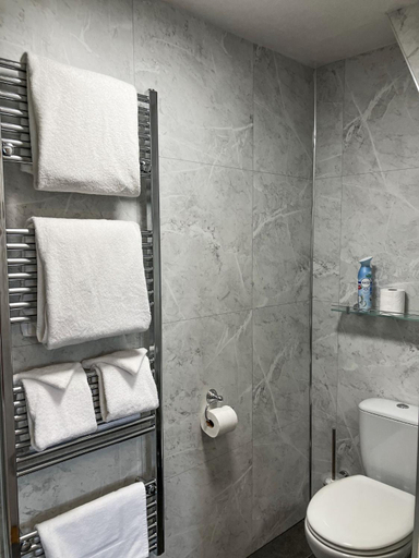 Bathroom 3, Maple Bank, Cumbria