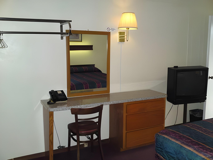 Bedroom 2, Home Motel Abbotsford, Clark