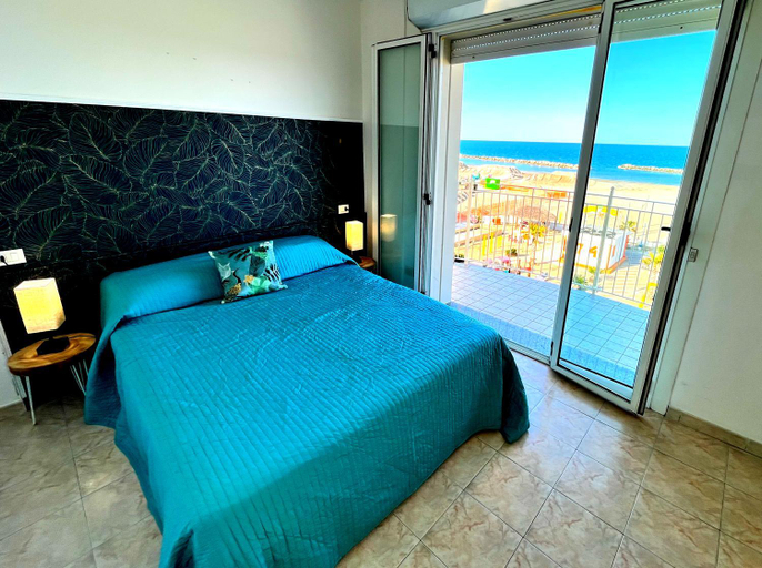 Others 3, Residence Frontemare, Rimini