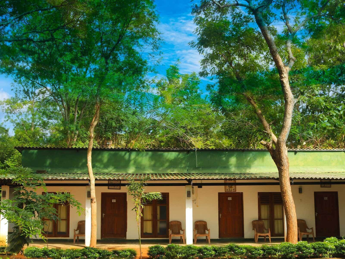 Exterior & Views 2, Leon Lakeside Hotel, Katharagama
