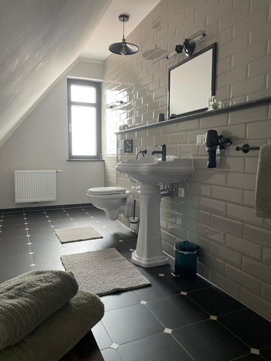 Bathroom 4, Bahnhof 1911, Ravensburg