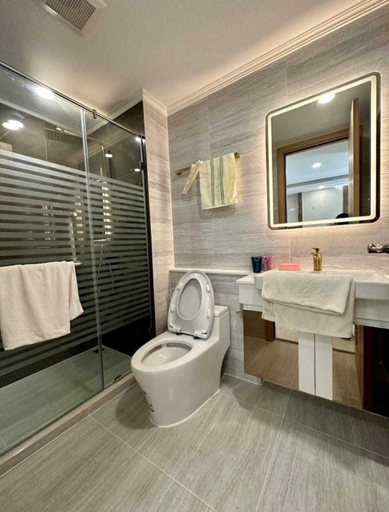 Bathroom, Horizon GSR - Dusit Grand Park 2, Pattaya