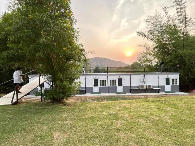 Others 5, Bansuanmaenam(บ้านสวนแม่น้ำ):sunset view room, Muang Kanchanaburi