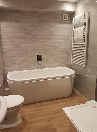 Bathroom 3, The Dovecote Inn, Nottinghamshire