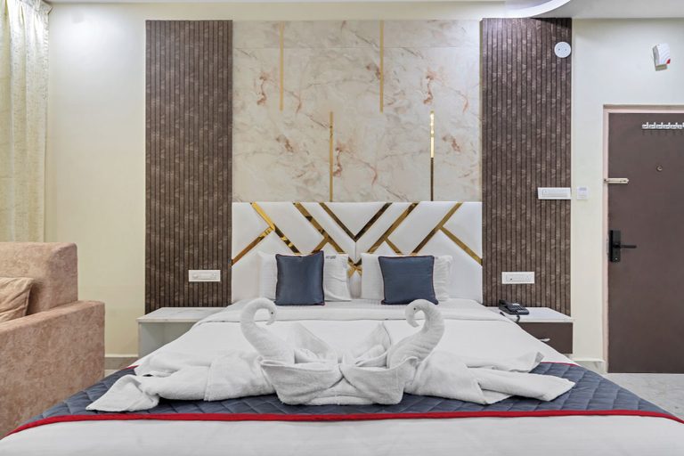 Bedroom 4, Hotel Sky Land, Khammam