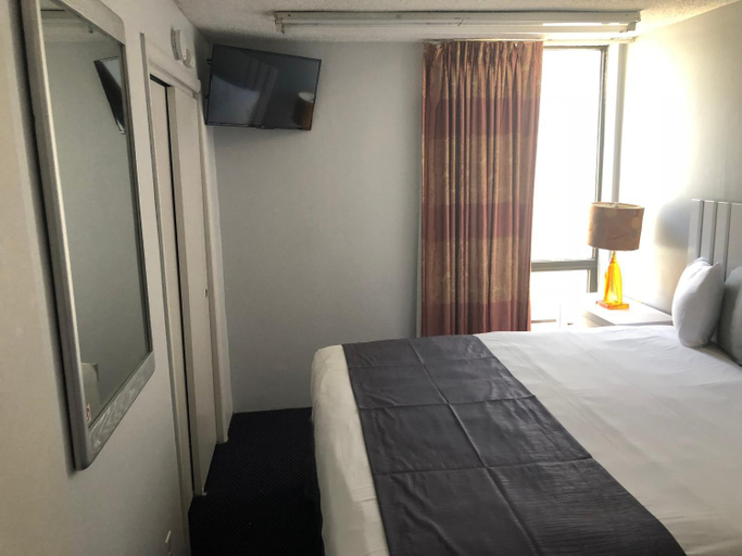 Bedroom 3, Bal Harbour Hotels, Cape May