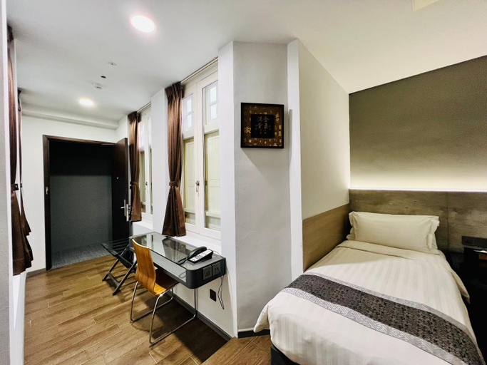Bedroom 15