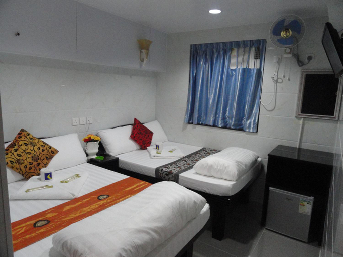 Bedroom 12