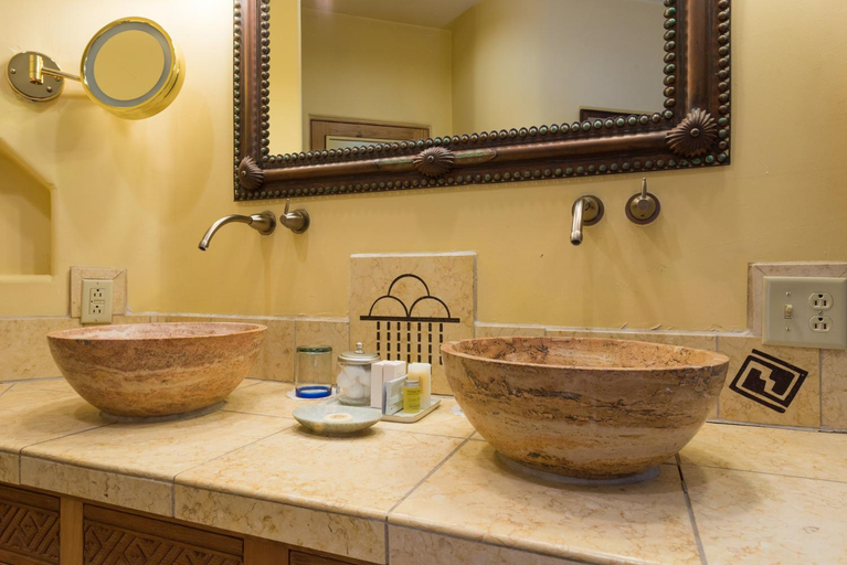 Bathroom 11
