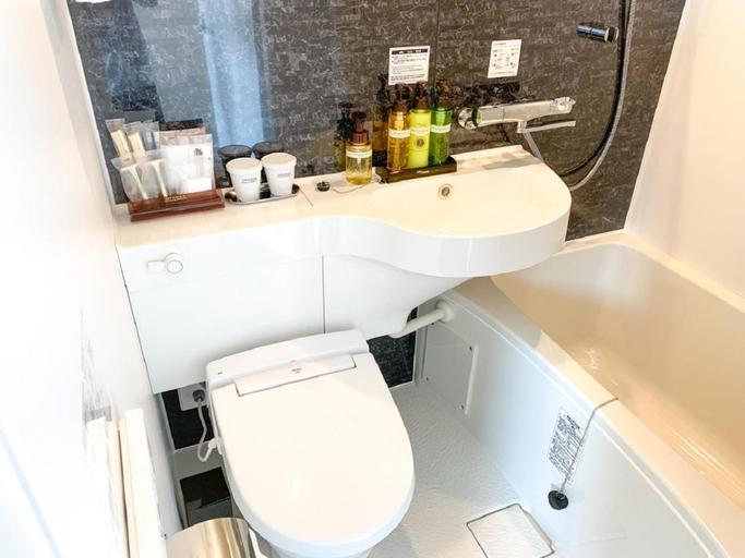 Bathroom 4, HOTEL LiVEMAX Hiroshima Peace Park Mae, Hiroshima