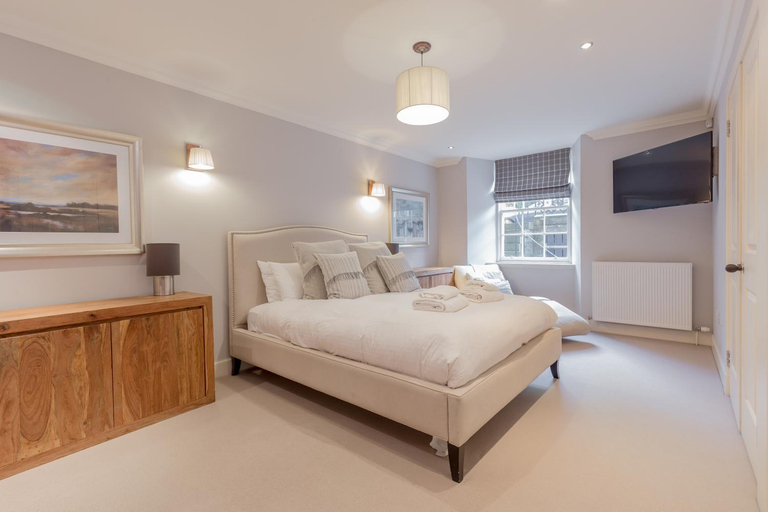 Bedroom 2, Destiny Scotland - Q-Residence, Edinburgh
