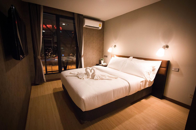 Bedroom 8