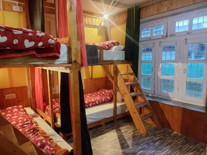Bedroom 3, Shiva Valley Riverside Homestay By GRB, Kullu