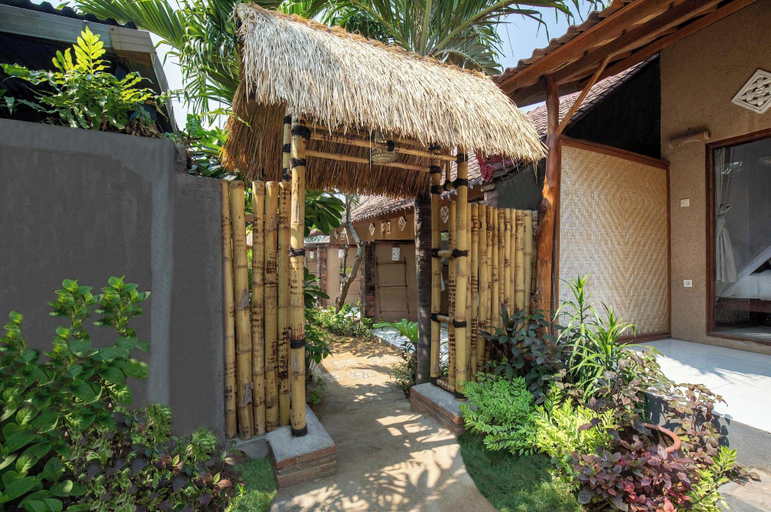 Exterior & Views 2, Menjangan Homestay, Buleleng