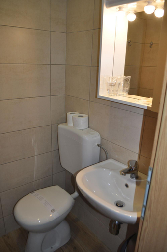 Bathroom 2, Guesthouse Bakarac, Kraljevica